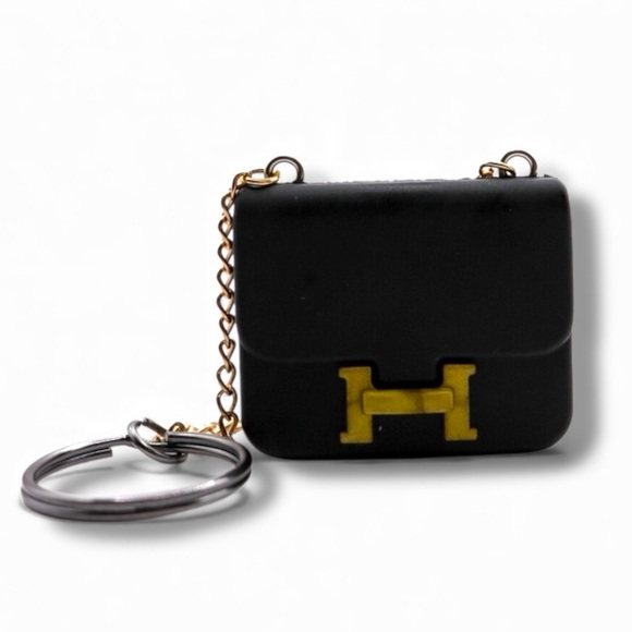 14. Fashion Keychain - Picture 1 of 1